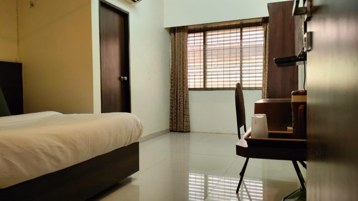 Hotel Sai Nidhi Executive-Mindspace Airoli Navi Mumbai Eksteriør bilde
